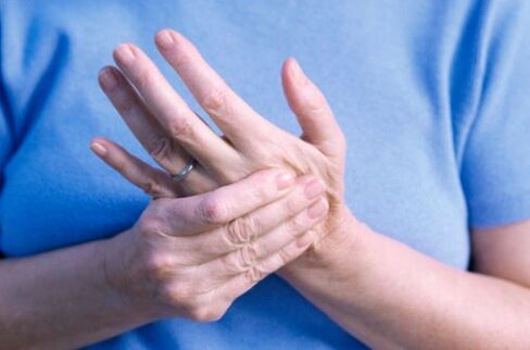 Bolest v kloubech rukou a prstů - známka různých onemocnění