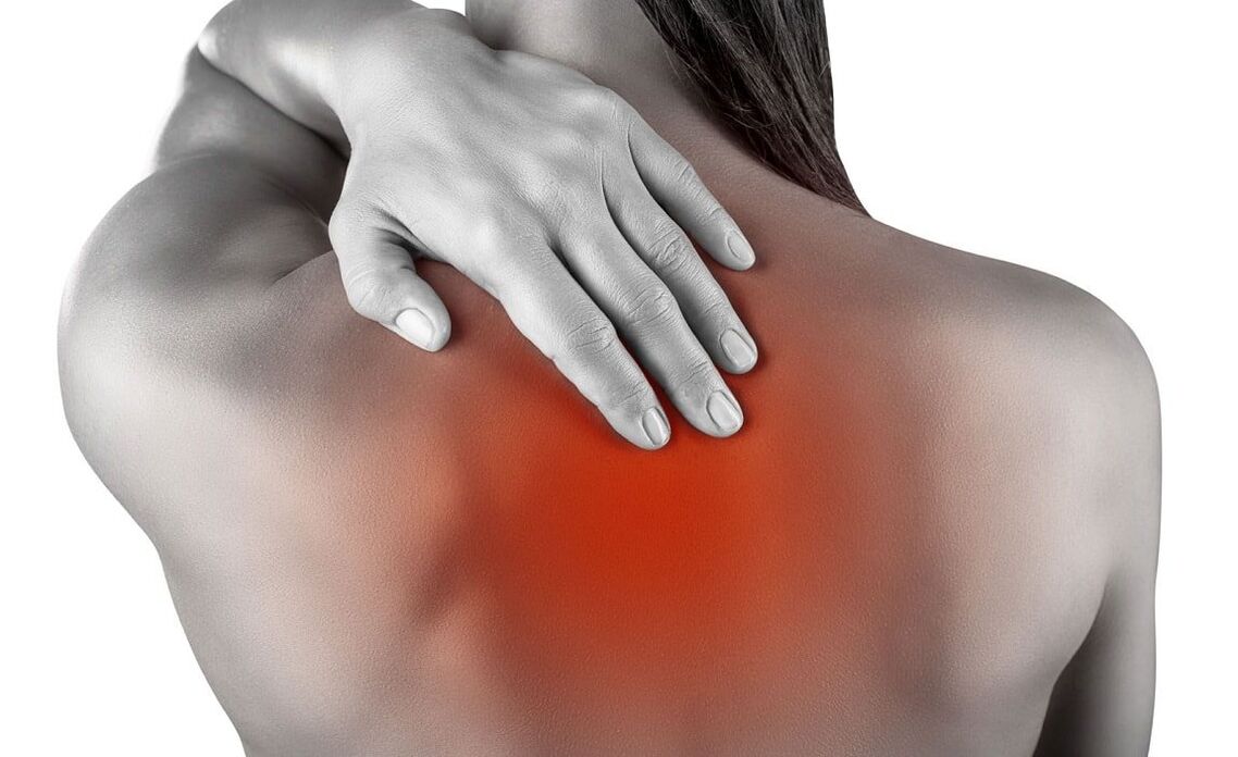 Lokalizace bolesti zad je charakteristická pro osteochondrózu hrudní páteře